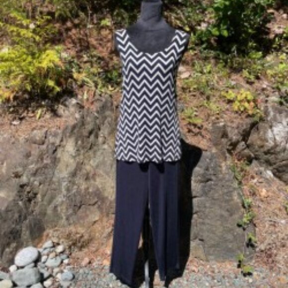 Chico's Travelers 6-Piece Lot Bundle Size 1 Medium (8/10) India Ink (Dark Blue) - Picture 13 of 14